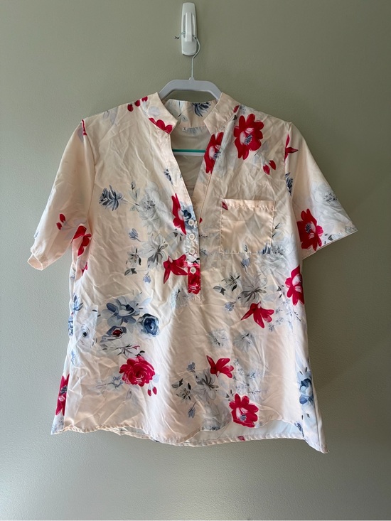 Source Unknown Tops - Cream Blouse with Buttons, Red and Blue Floral Print